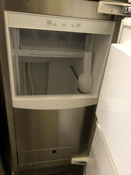 Ge 15" Gourmet Ice Maker - New 4 Less Appliances