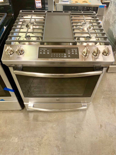 GE Slide-in Gas stove in stainless steel - New 4 Less Appliances