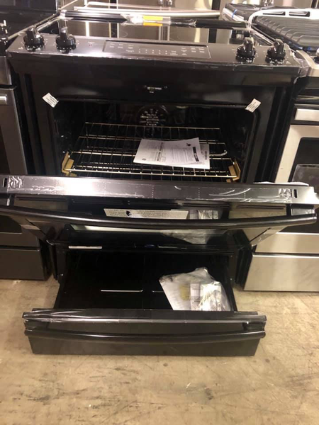 GE Slide-In Electric Stove with convection oven - New 4 Less Appliances